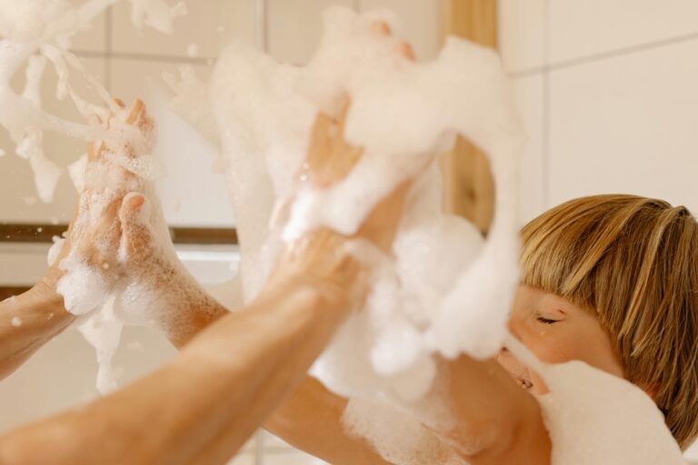 How to Make Bath Time a Fun and Relaxing Routine for Kids (Even If They Usually Hate It!)
