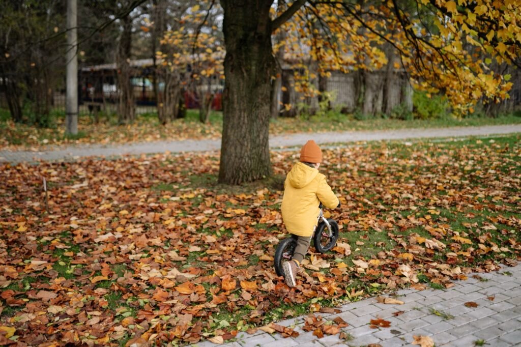 15 Easy Fall Activities for Kids That Don’t Require Hours of Prep